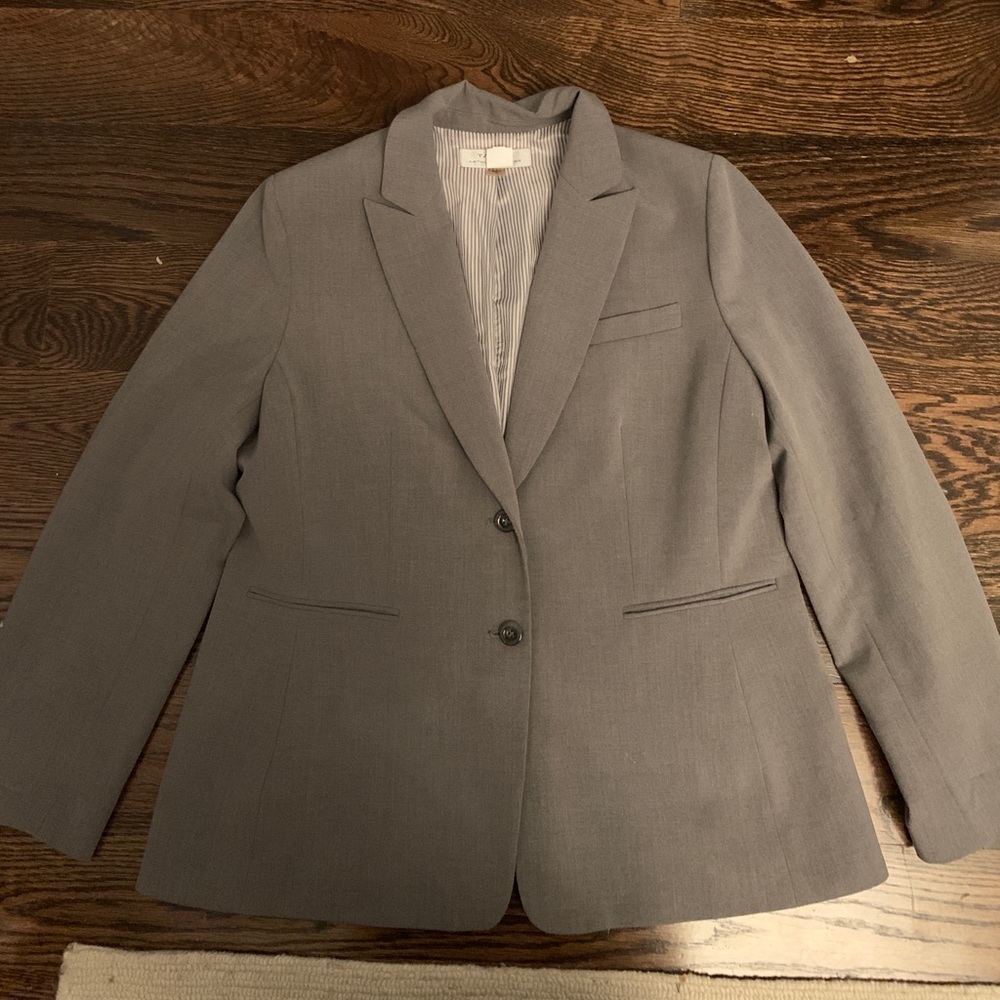 Tahari business blazer